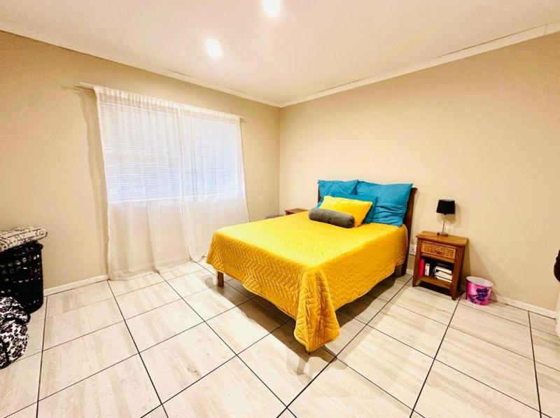 2 Bedroom Property for Sale in Heiderand Western Cape
